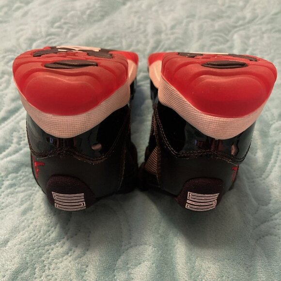 Size 13C (PS) Jordan 11 Retro 2019 Bred Pre Owned Black & White Children’s Shoes - Picture 10 of 14